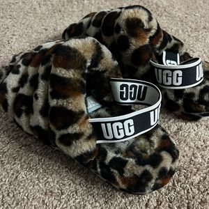 Strappy cheetah print ugg slippers